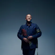 Mr. Kを聴いたり、ミュージックビデオを鑑賞したり、経歴やツアー日程などを確認したりしましょう！