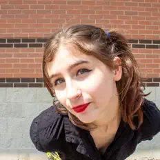 Dengarkan Kyra Cain, tonton video musik, baca bio, lihat tanggal tur & lainnya!
