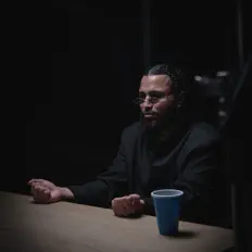 聆聽 Zee Da Real、觀看音樂影片、閱讀小傳、查看巡演日期等！