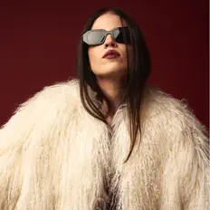Listen to Mari Cheba, watch music videos, read bio, see tour dates & more!