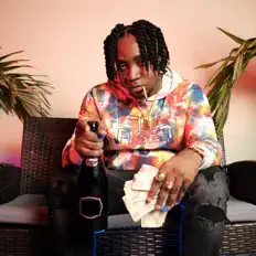 Dengarkan instantley, tonton video musik, baca bio, lihat tanggal tur & lainnya!