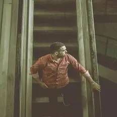 Ascolta Kürşat Okur, guarda video musicali, leggi la biografia, vedi le date del tour & altro!