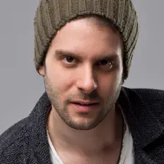 Escucha a EGE OR, mira vídeos musicales, lee la biografía, consulta fechas de giras y mucho más.