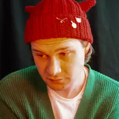 The Lost Hours을(를) 듣고, 뮤직 비디오를 보고, 약력을 읽고, 투어 일정 등을 확인하세요!