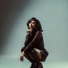 收听 Liyah Katana、观看音乐视频、阅读小传、查看巡演日期等 ！