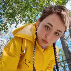 聆聽 Jazz Calls Home、觀看音樂影片、閱讀小傳、查看巡演日期等！