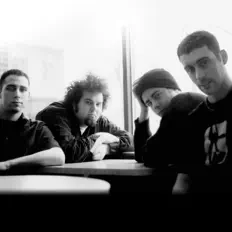 Ouve Candid, vê vídeos de música, lê a biografia, vê as datas da digressão e muito mais!