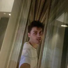 Nono Bを聴いたり、ミュージックビデオを鑑賞したり、経歴やツアー日程などを確認したりしましょう！