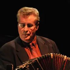 Escucha a Ensemble Romulo Larrea, mira videos musicales, lee su biografía, consulta las fechas de las gira y más.