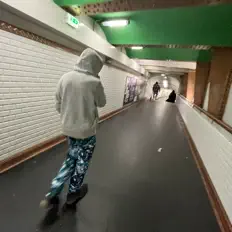 聆聽 Peso20k、觀看音樂影片、閱讀小傳、查看巡演日期等！