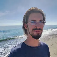 Dengarkan undefined, tonton video musik, baca bio, lihat tanggal tur & lainnya!