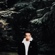 Ouve Lyric Walls, vê vídeos de música, lê a biografia, vê as datas da digressão e muito mais!