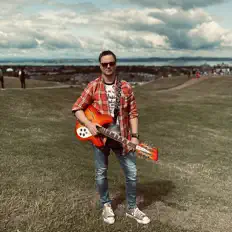 Ray Kennyを聴いたり、ミュージックビデオを鑑賞したり、経歴やツアー日程などを確認したりしましょう！