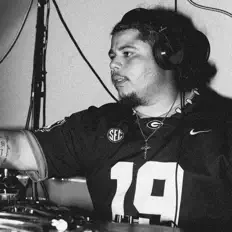 收听 Dj Kryptonite 912、观看音乐视频、阅读小传、查看巡演日期等 ！
