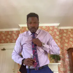 Mally King dinle, müzik videolarını izle, biyografisini oku, tur tarihlerini ve daha fazlasını gör!