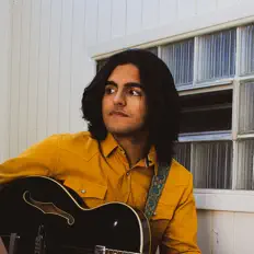 Escucha a Nick Muilaert, mira videos musicales, lee su biografía, consulta las fechas de las gira y más.