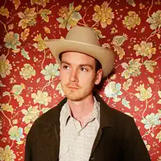 Ακούστε περιεχόμενο από Miles Zurawell, παρακολουθήστε μουσικά βίντεο, διαβάστε το βιογραφικό, δείτε ημερομηνίες περιοδείας, και πολλά ακόμη!