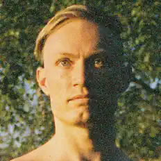 Ouve Chris André Lee, vê vídeos de música, lê a biografia, vê as datas da digressão e muito mais!