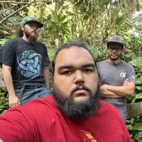 Posłuchaj wykonawcy undefined, obejrzyj teledyski, przeczytaj biografię, zobacz daty tras koncertowych i nie tylko!