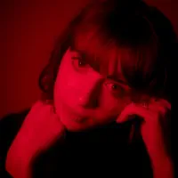 Escucha a undefined, mira videos musicales, lee su biografía, consulta las fechas de las gira y más.