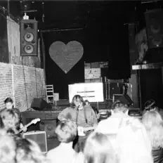 Posłuchaj wykonawcy Jurors, obejrzyj teledyski, przeczytaj biografię, zobacz daty tras koncertowych i nie tylko!