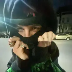 Escucha a ivsrevenge, mira videos musicales, lee su biografía, consulta las fechas de las gira y más.