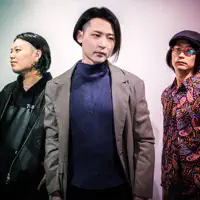 Ouve undefined, vê vídeos de música, lê a biografia, vê as datas da digressão e muito mais!