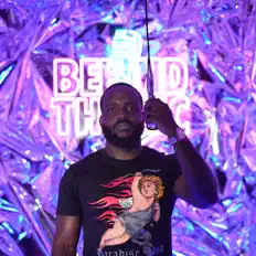 收听 T Black、观看音乐视频、阅读小传、查看巡演日期等 ！