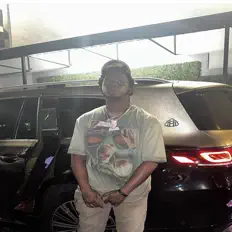 Dengarkan Eastway Santana, tonton video musik, baca bio, lihat tanggal tur & lainnya!