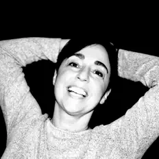 Ouça Laurie Kenney, assista a videoclipes, leia a biografia, veja as datas das turnês e mais!