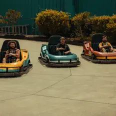 收听 Convince the Kid、观看音乐视频、阅读小传、查看巡演日期等 ！