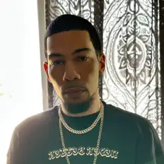 聆聽 JMAX、觀看音樂影片、閱讀小傳、查看巡演日期等！