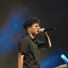 Listen to King Lai, watch music videos, read bio, see tour dates & more!