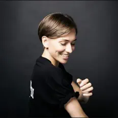 Listen to Nina Indi, watch music videos, read bio, see tour dates & more!