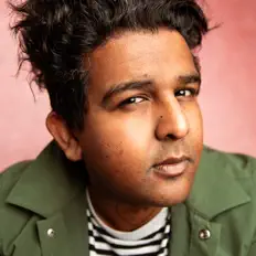 Ouve Teenage Sequence, vê vídeos de música, lê a biografia, vê as datas da digressão e muito mais!