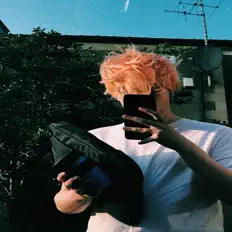 Ouça Mini Peach, assista a videoclipes, leia a biografia, veja as datas das turnês e mais!