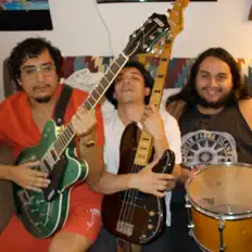 Bitter Critter सुनें, म्यूज़िक वीडियो देखें, बायो पढ़ें, दौरे की तारीखें और बहुत कुछ देखें!