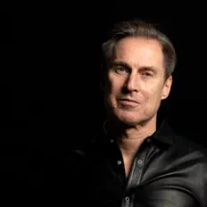 Nordic Noir: песни, клипы, биография, даты выступлений и многое другое.