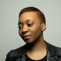 Evemusicを聴いたり、ミュージックビデオを鑑賞したり、経歴やツアー日程などを確認したりしましょう！