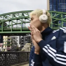 Dengarkan kamoNero, tonton video musik, baca bio, lihat tanggal tur & lainnya!