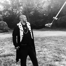 John Gently सुनें, म्यूज़िक वीडियो देखें, बायो पढ़ें, दौरे की तारीखें और बहुत कुछ देखें!