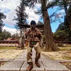 Escucha a 晴, mira videos musicales, lee su biografía, consulta las fechas de las gira y más.