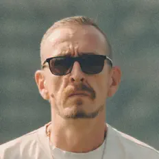 收听 De Matze、观看音乐视频、阅读小传、查看巡演日期等 ！