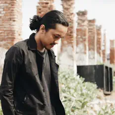 Ouça Amik Brother's, assista a videoclipes, leia a biografia, veja as datas das turnês e mais!