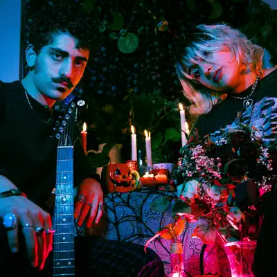 Listen to Sugarhead, watch music videos, read bio, see tour dates & more!