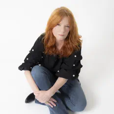 Hör dir Denise La Grassa an, schau dir Musikvideos an, lies die Biografie, finde Tourdaten und mehr!