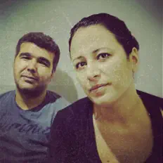 聆聽 Sayeban、觀看音樂影片、閱讀小傳、查看巡演日期等！