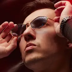Escucha a Scotty, mira videos musicales, lee su biografía, consulta las fechas de las gira y más.