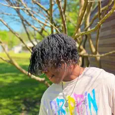 Posłuchaj wykonawcy Dajour Original, obejrzyj teledyski, przeczytaj biografię, zobacz daty tras koncertowych i nie tylko!