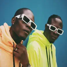 聆聽 Falobi Twins、觀看音樂影片、閱讀小傳、查看巡演日期等！